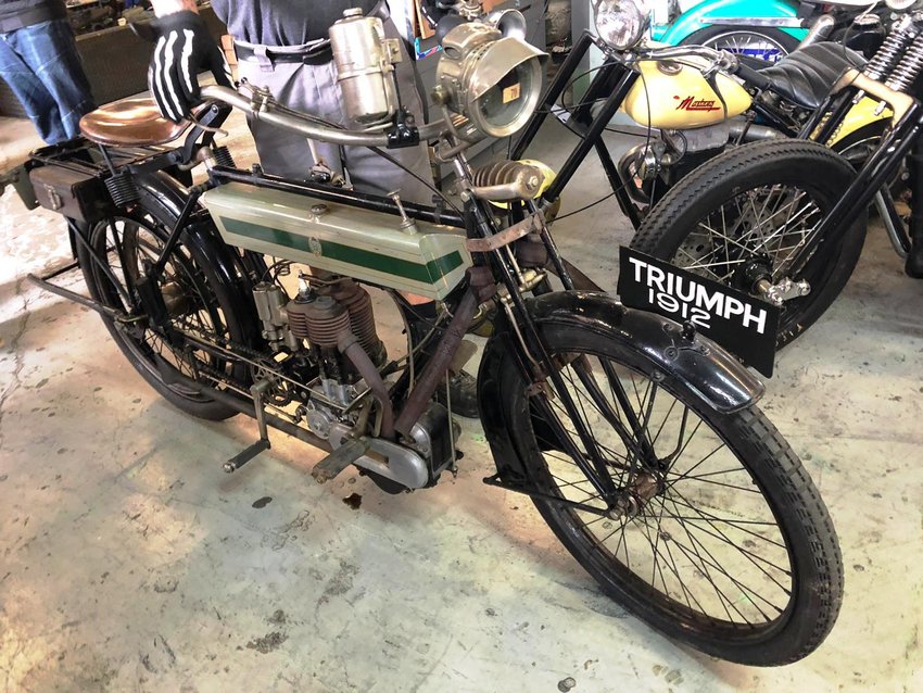 אופנוע טריומף 1912.JPG (320.57 KiB) נצפה 6189 פעמים אופנוע טריומף 1912.JPG